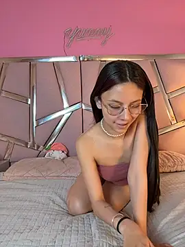 Bonniepark online show from April 21, 2026, 1:06 pm