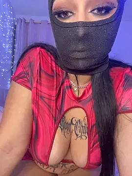 kamila french online show from November 13, 2025, 10:08 pm