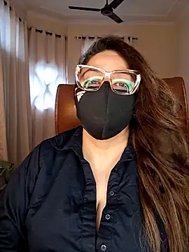 SEXY-Sardarni online show from May 2, 2026, 8:52 am