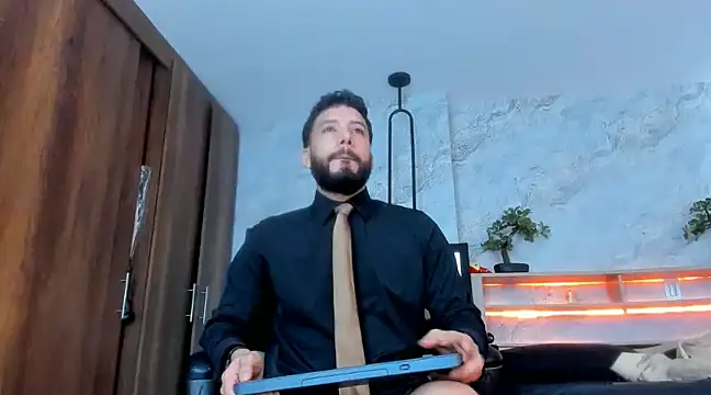 Snapshot of bruno_woods chatting on March 3, 2025, 4:35 pm bruno woods online show from March 3, 2025, 4:35 pm