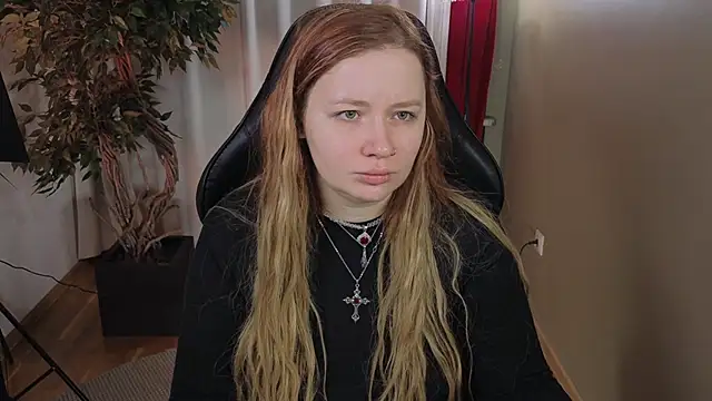 Snapshot of carolina_elf chatting on February 3, 2026, 5:16 am carolina elf online show from February 3, 2026, 5:16 am