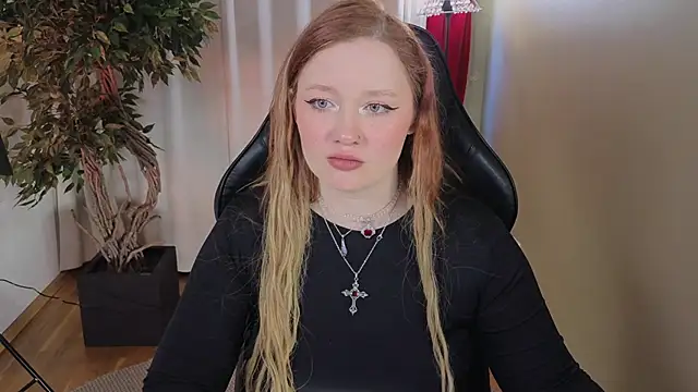 Snapshot of carolina_elf chatting on February 3, 2026, 6:40 am carolina elf online show from February 3, 2026, 6:40 am