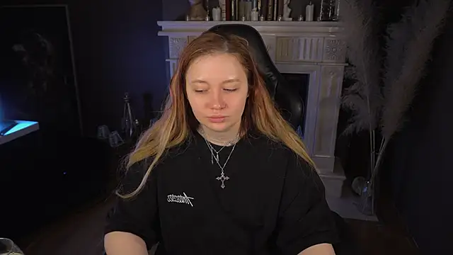 Snapshot of carolina_elf chatting on February 5, 2026, 7:46 am carolina elf online show from February 5, 2026, 7:46 am