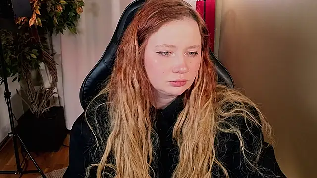 Snapshot of carolina_elf chatting on February 27, 2026, 5:07 am carolina elf online show from February 27, 2026, 5:07 am