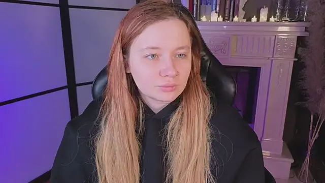 Snapshot of carolina_elf chatting on March 1, 2026, 5:20 am carolina elf online show from March 1, 2026, 5:20 am