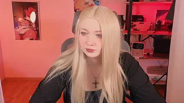 carolina elf online show from April 7, 2026, 5:19 am