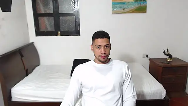 Jhors  Collens online show from October 29, 2025, 1:41 am