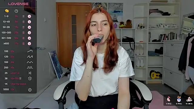 Snapshot of broosnica1 chatting on July 4, 2026, 7:47 am broosnica1 online show from July 4, 2026, 7:47 am