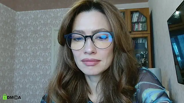 alicia spicy online show from February 6, 2026, 5:01 am