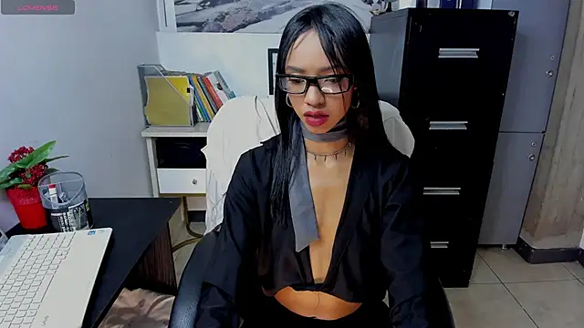 xenia golden online show from November 25, 2025, 2:06 pm