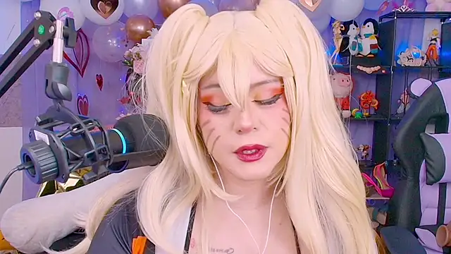  niiky online show from February 21, 2026, 6:31 pm