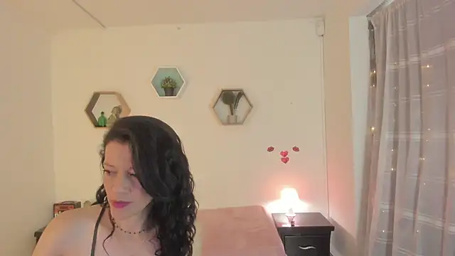 Snapshot of Paloma_victory chatting on May 1, 2026, 3:16 pm Paloma victory online show from May 1, 2026, 3:16 pm