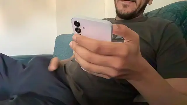 Snapshot of Mooka69 chatting on December 24, 2024, 1:50 pm Mooka69 online show from December 24, 2024, 1:50 pm