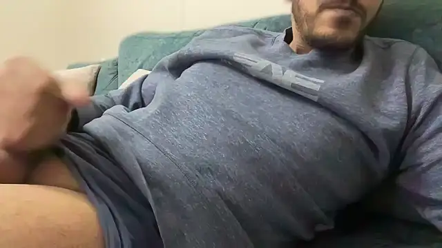 Snapshot of Mooka69 chatting on December 2, 2025, 4:35 pm Mooka69 online show from December 2, 2025, 4:35 pm