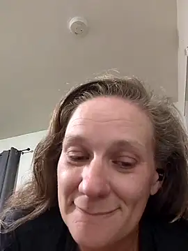 Snapshot of ChileVerde12 chatting on April 11, 2026, 5:12 am ChileVerde12 online show from April 11, 2026, 5:12 am