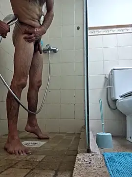 Snapshot of robertilevis chatting on September 17, 2025, 3:46 pm robertilevis online show from September 17, 2025, 3:46 pm