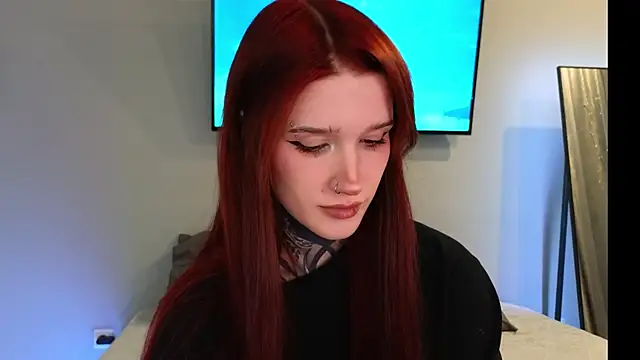 Snapshot of SophieInkk chatting on February 10, 2026, 8:46 pm SophieInkk online show from February 10, 2026, 8:46 pm