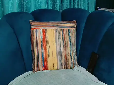 creamiestcouple online show from December 22, 2025, 5:26 am