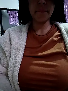 tiffani  love online show from March 9, 2026, 11:03 am