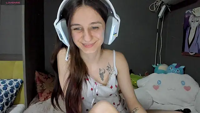  Nika Kik online show from April 15, 2026, 7:58 pm