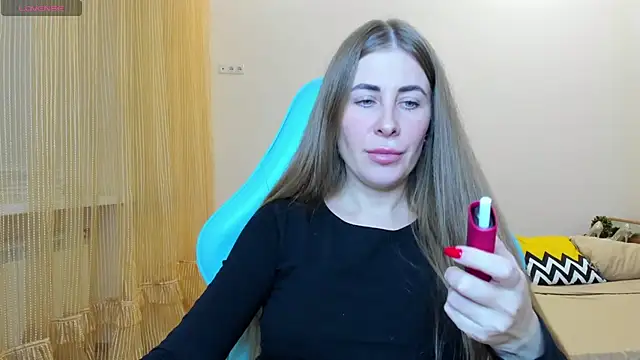 Snapshot of BarbaraKiss chatting on January 13, 2025, 2:32 pm BarbaraKiss online show from January 13, 2025, 2:32 pm