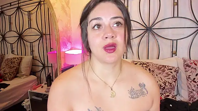 nahomi sweett online show from November 4, 2025, 10:58 am