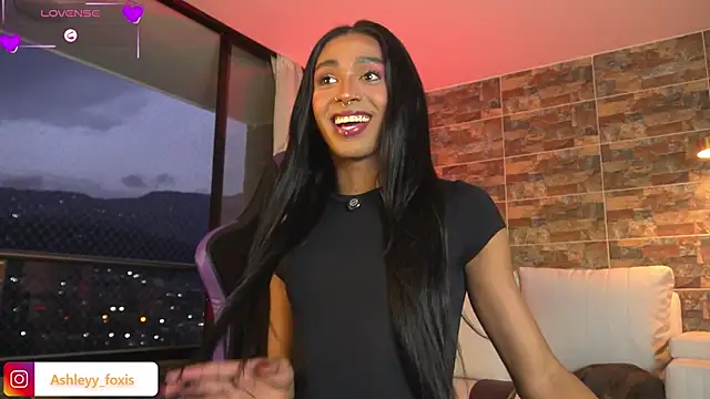 Ashleey Fox online show from February 17, 2026, 11:22 pm