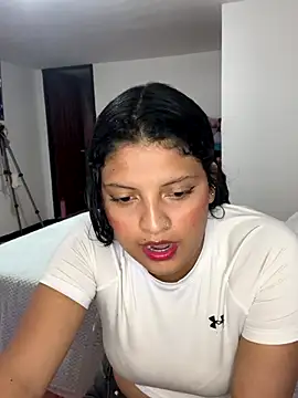 tati  22 online show from September 27, 2025, 6:02 pm