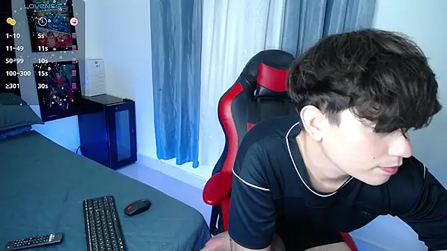 andyboy- online show from December 10, 2024, 11:08 pm