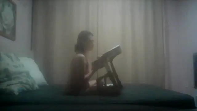 SunElizabeth online show from February 9, 2026, 5:50 pm