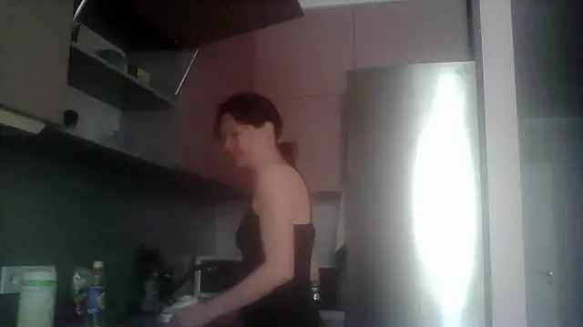 Snapshot of SunElizabeth chatting on May 4, 2026, 3:35 am SunElizabeth online show from May 4, 2026, 3:35 am