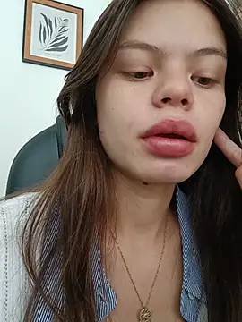 Snapshot of Violeta_12- chatting on June 26, 2026, 3:49 pm Violeta 12- online show from June 26, 2026, 3:49 pm