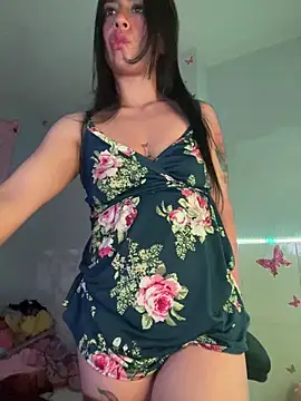 Snapshot of CieloTaylor chatting on March 19, 2025, 1:21 am CieloTaylor online show from March 19, 2025, 1:21 am