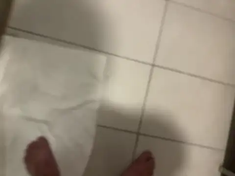 Snapshot of fatbelly112 chatting on December 26, 2024, 1:32 pm fatbelly112 online show from December 26, 2024, 1:32 pm