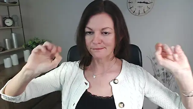 Snapshot of VivianWILD chatting on January 16, 2025, 6:46 am VivianWILD online show from January 16, 2025, 6:46 am