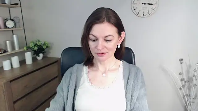 Snapshot of VivianWILD chatting on January 21, 2025, 6:54 am VivianWILD online show from January 21, 2025, 6:54 am