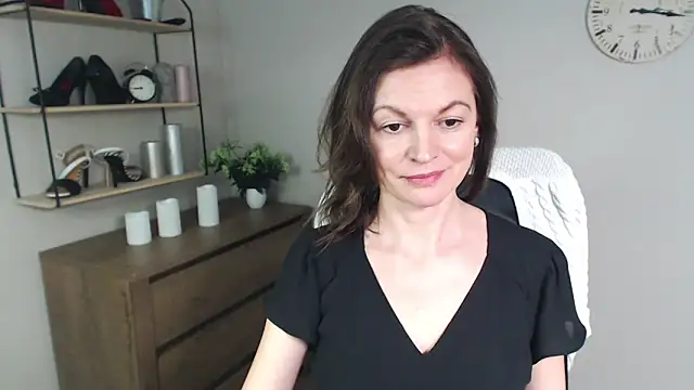 Snapshot of VivianWILD chatting on January 27, 2025, 5:04 pm VivianWILD online show from January 27, 2025, 5:04 pm