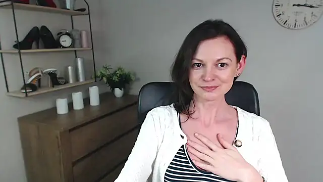 Snapshot of VivianWILD chatting on January 30, 2025, 12:59 pm VivianWILD online show from January 30, 2025, 12:59 pm