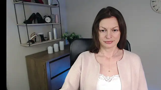 Snapshot of VivianWILD chatting on February 17, 2025, 10:29 am VivianWILD online show from February 17, 2025, 10:29 am