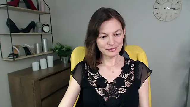 Snapshot of VivianWILD chatting on February 27, 2025, 10:04 am VivianWILD online show from February 27, 2025, 10:04 am