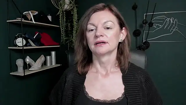 Snapshot of VivianWILD chatting on September 17, 2025, 6:48 am VivianWILD online show from September 17, 2025, 6:48 am