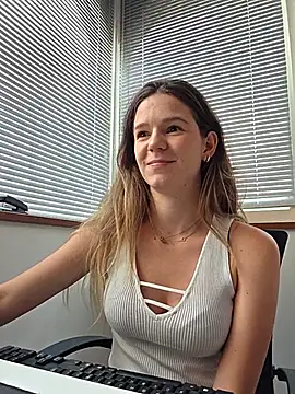 lucie mehott online show from June 8, 2026, 9:20 am