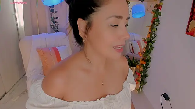 Snapshot of Miss_ash chatting on February 21, 2026, 8:54 pm Miss ash online show from February 21, 2026, 8:54 pm