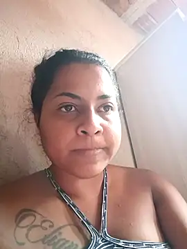 Giselabrunette25 online show from February 10, 2026, 4:44 pm