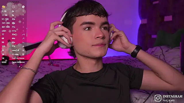 Angelo 018 online show from October 17, 2025, 7:00 am