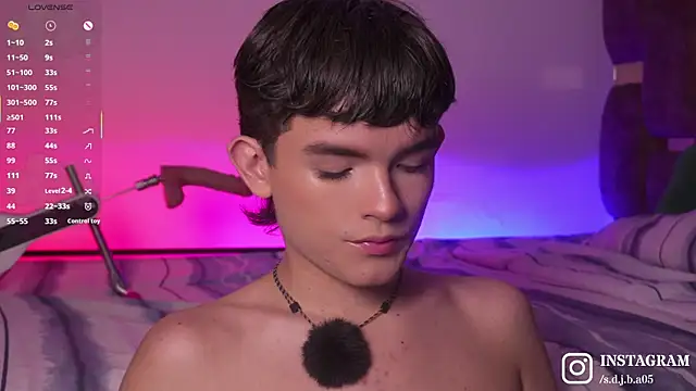 Angelo 018 online show from October 31, 2025, 3:18 am