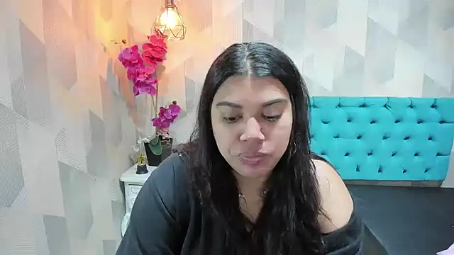 Snapshot of LindaBreeS chatting on March 14, 2026, 3:50 pm LindaBreeS online show from March 14, 2026, 3:50 pm