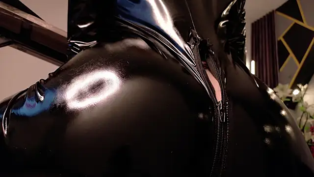 almma shy online show from February 21, 2025, 9:54 pm