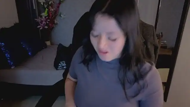 almma shy online show from December 5, 2025, 1:52 pm