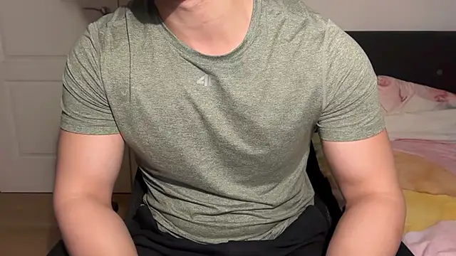 jungcock3210 online show from November 7, 2025, 5:35 pm